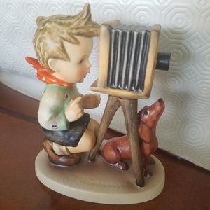 Hummel the Photographer #178 tmk5 collectible